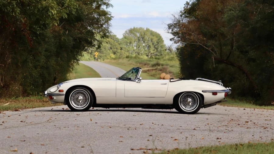 1974 Jaguar E-Type Series 3 V12 - Image 2 of 20