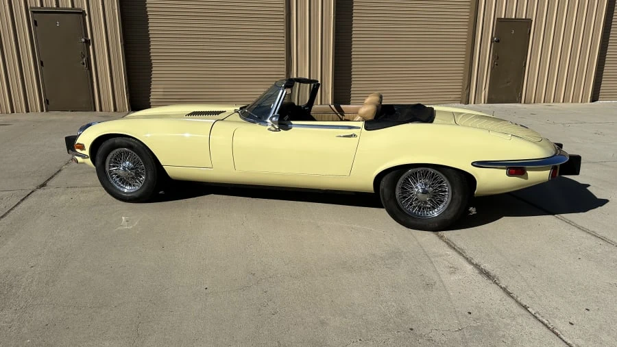 1974 Jaguar E-Type Series 3 V12 - Image 2 of 11