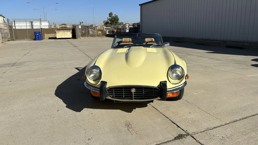 1974 Jaguar E-Type Series 3 V12 - Image 4 of 11