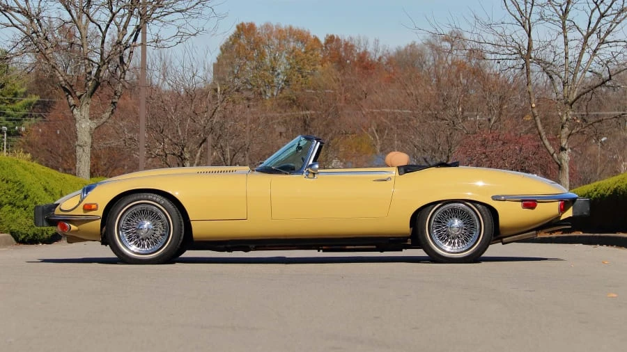 1974 Jaguar E-Type Series 3 V12 - Image 2 of 20