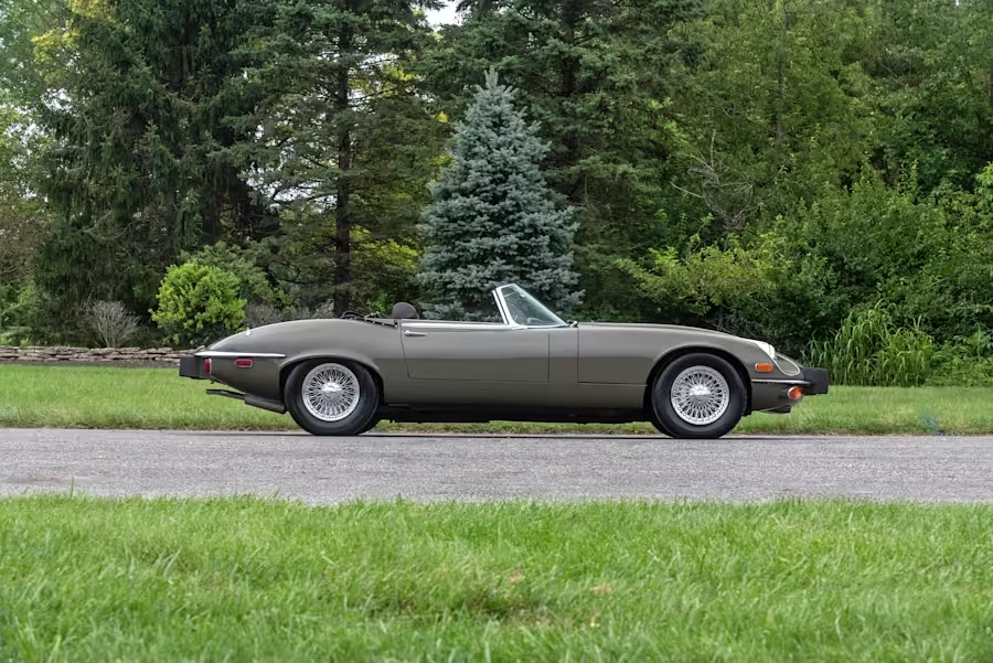 1974 Jaguar E-Type Series 3 V12 - Image 2 of 31