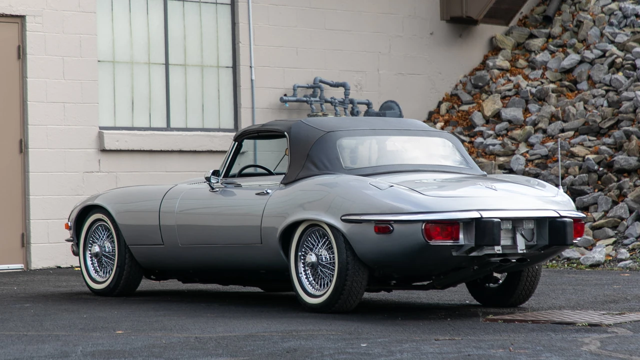 1974 Jaguar E-Type Series 3 V12 - Image 3 of 15