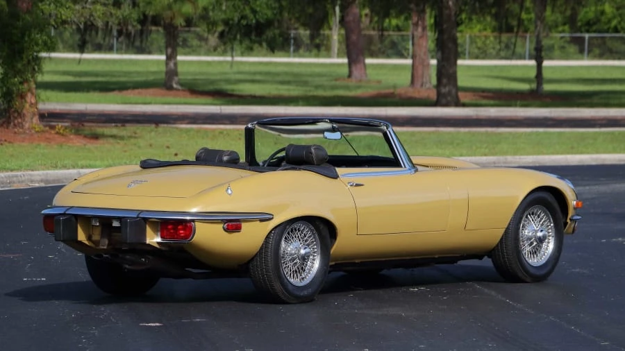 1974 Jaguar E-Type Series 3 V12 - Image 3 of 20