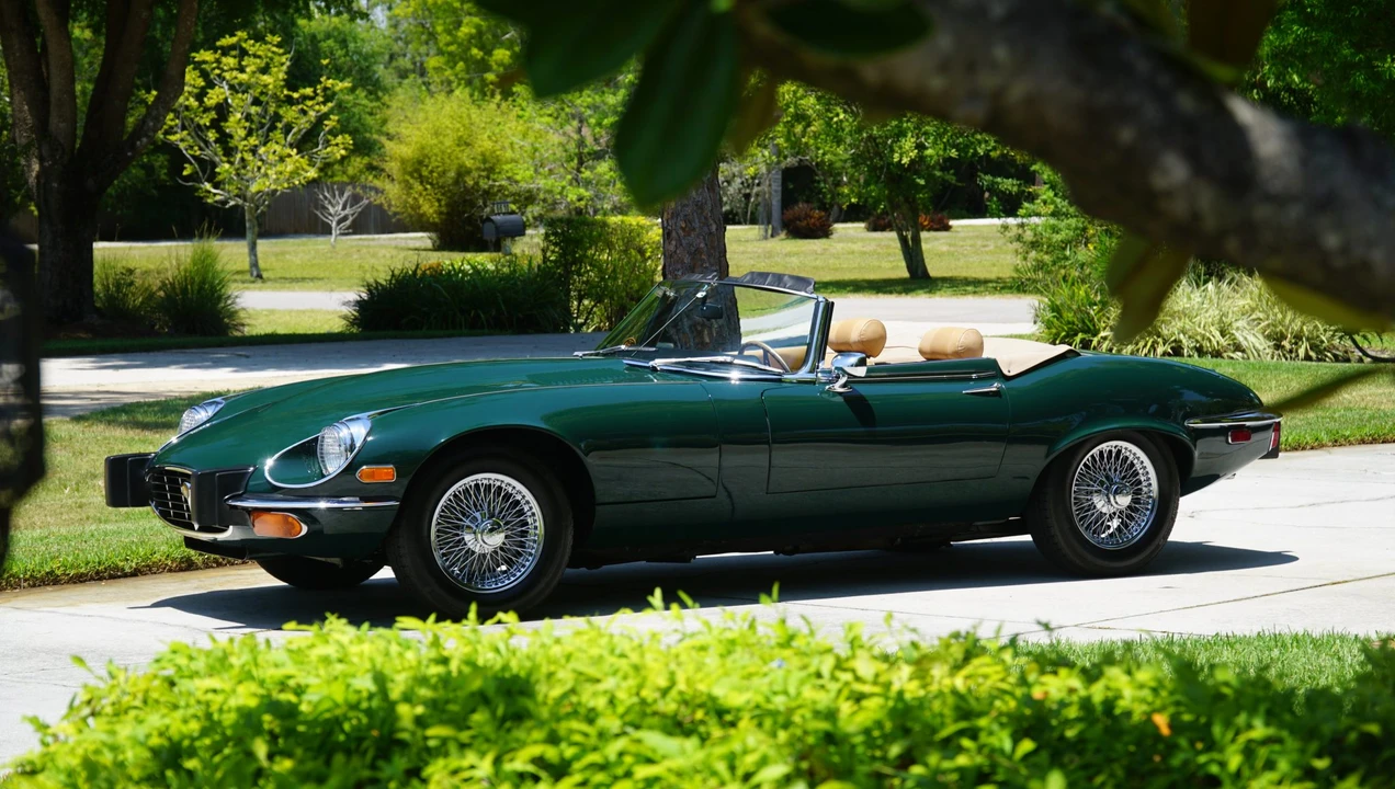 1974 Jaguar E-Type Series 3 V12 - Image 3 of 31