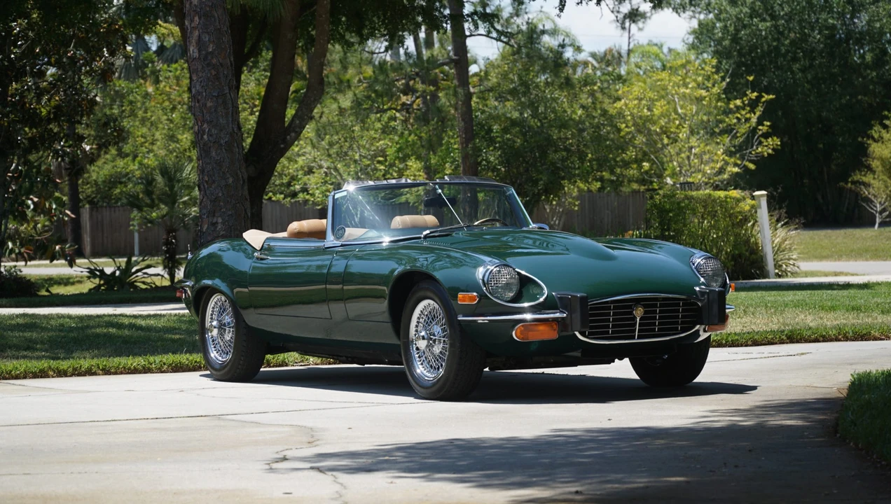 1974 Jaguar E-Type Series 3 V12 - Image 17 of 31
