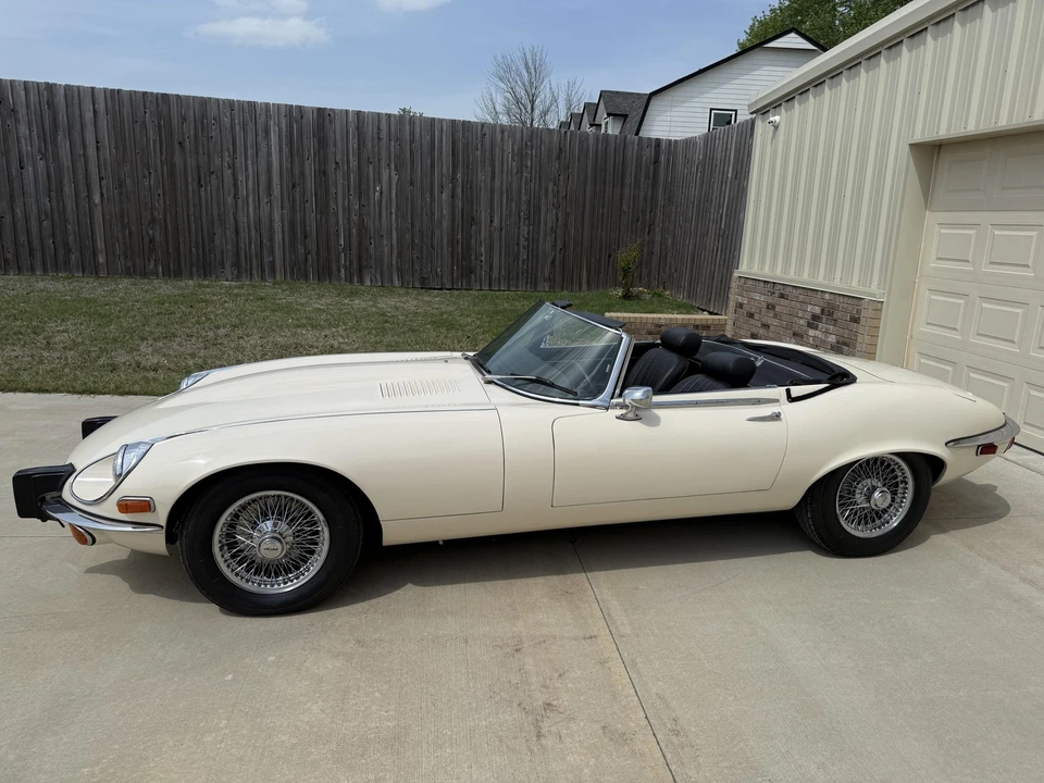1974 Jaguar E-Type Series 3 V12 - Image 2 of 31