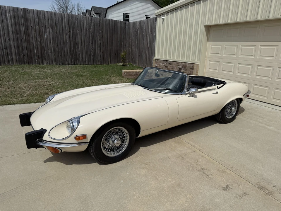 1974 Jaguar E-Type Series 3 V12 - Image 3 of 31