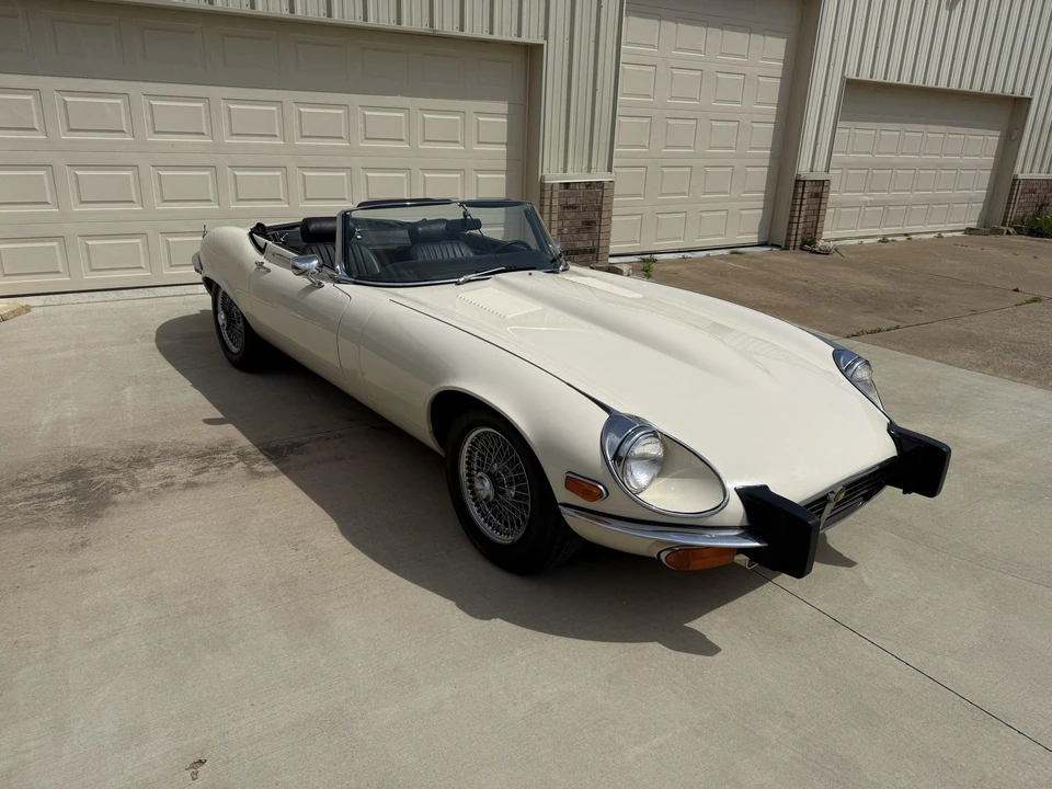 1974 Jaguar E-Type Series 3 V12 - Image 8 of 31