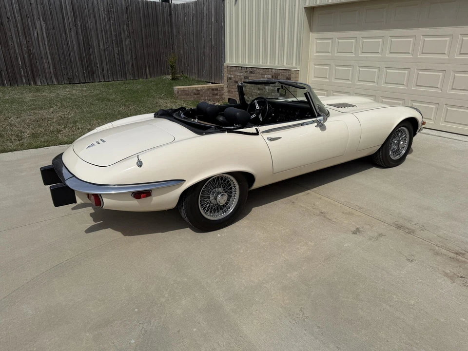 1974 Jaguar E-Type Series 3 V12 - Image 13 of 31