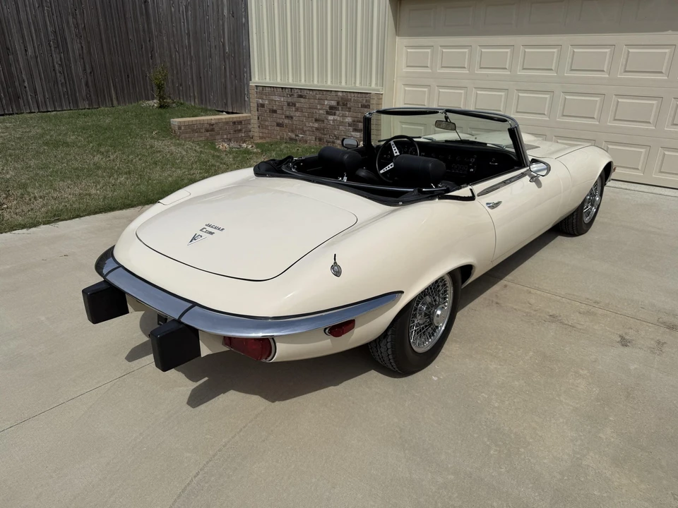 1974 Jaguar E-Type Series 3 V12 - Image 14 of 31