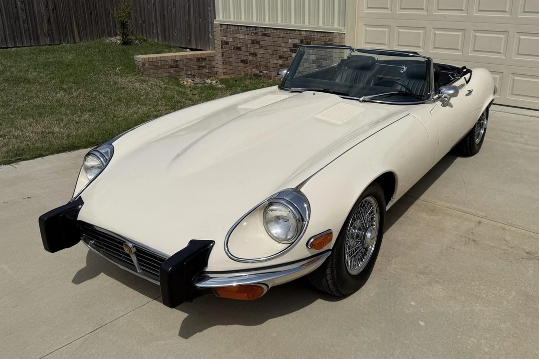 1974 Jaguar E-Type Series 3 V12 - Image 1 of 31