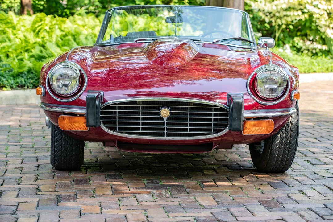 1974 Jaguar E-Type Series 3 V12 - Image 2 of 31