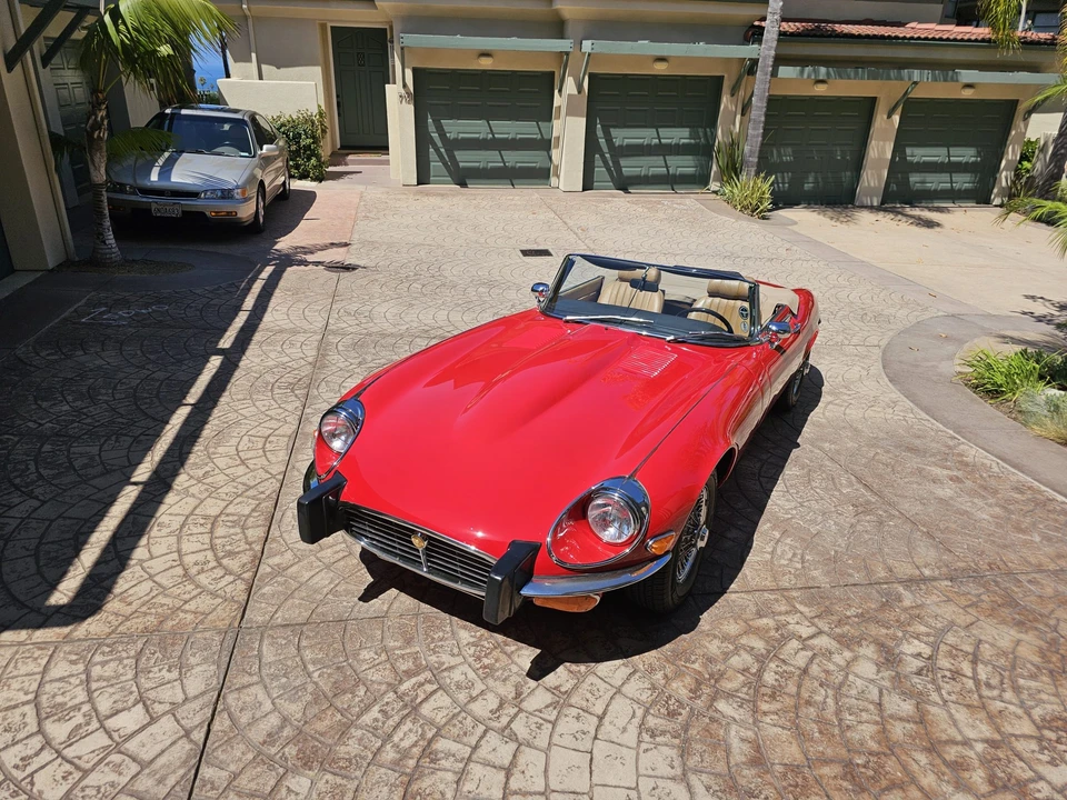 1974 Jaguar E-Type Series 3 V12 - Image 2 of 31