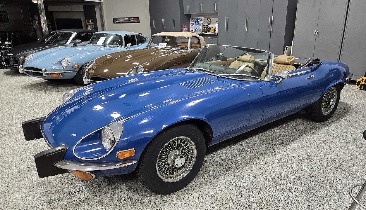 1974 Jaguar E-Type Series 3 V12 - Image 3 of 31