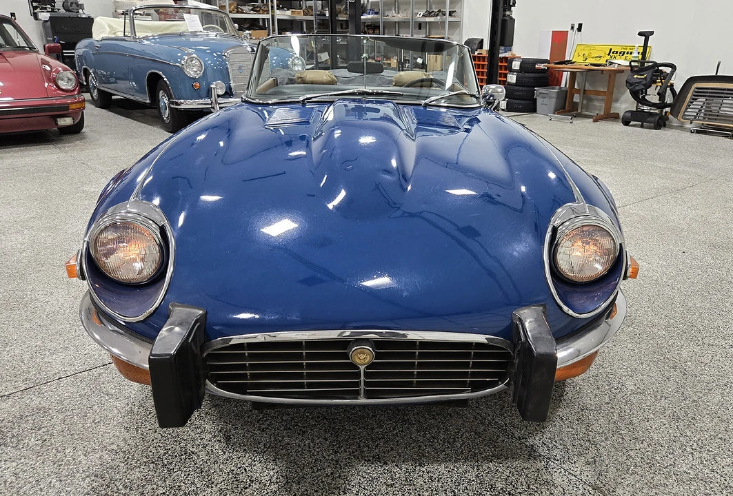 1974 Jaguar E-Type Series 3 V12 - Image 8 of 31