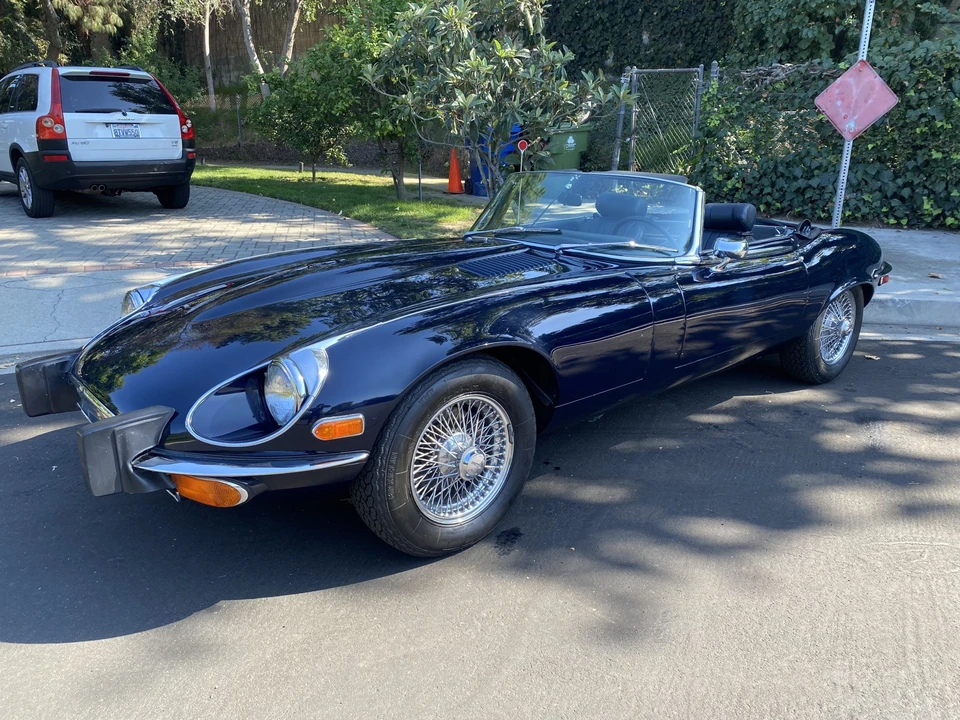 1974 Jaguar E-Type Series 3 V12 - Image 3 of 31