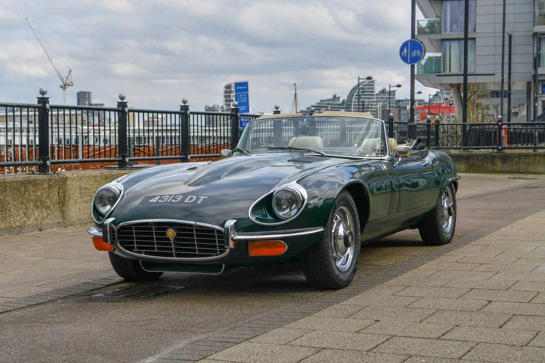 1974 Jaguar E-Type Series 3 V12 - Image 2 of 30