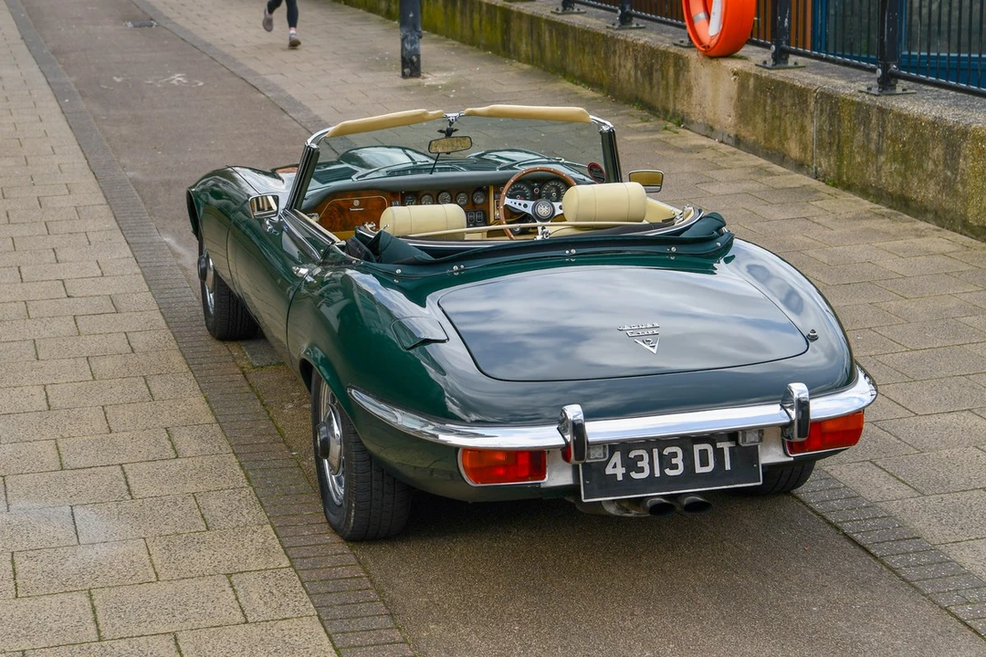 1974 Jaguar E-Type Series 3 V12 - Image 5 of 30