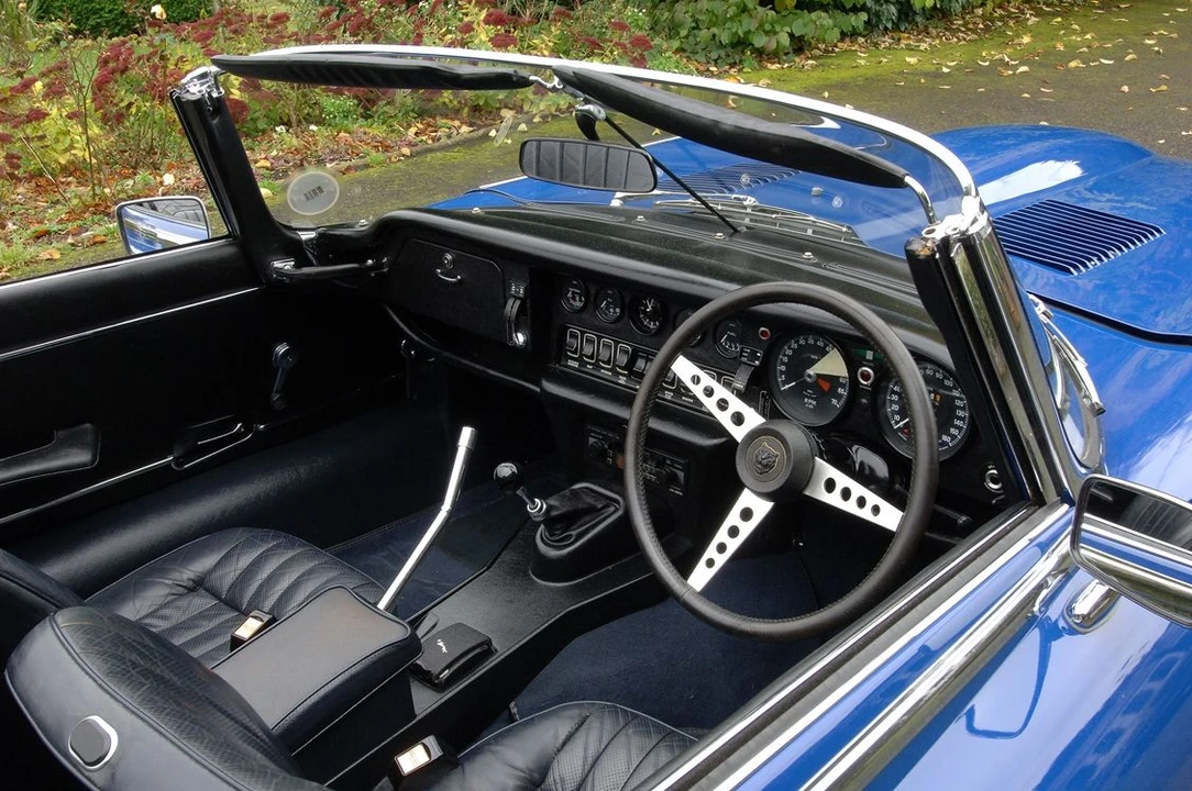 1974 Jaguar E-Type Series 3 V12 - Image 2 of 3