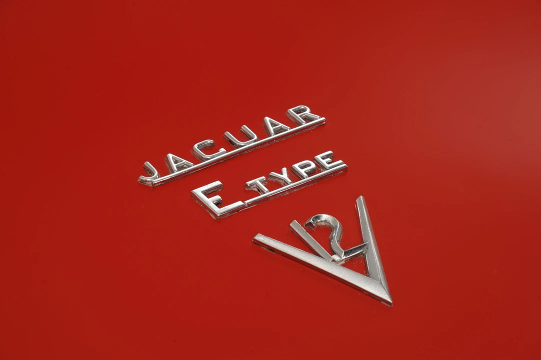 1974 Jaguar E-Type Series 3 V12 - Image 2 of 9