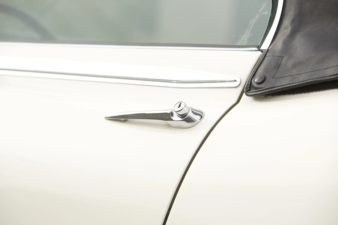 1974 Jaguar E-Type Series 3 V12 - Image 28 of 31