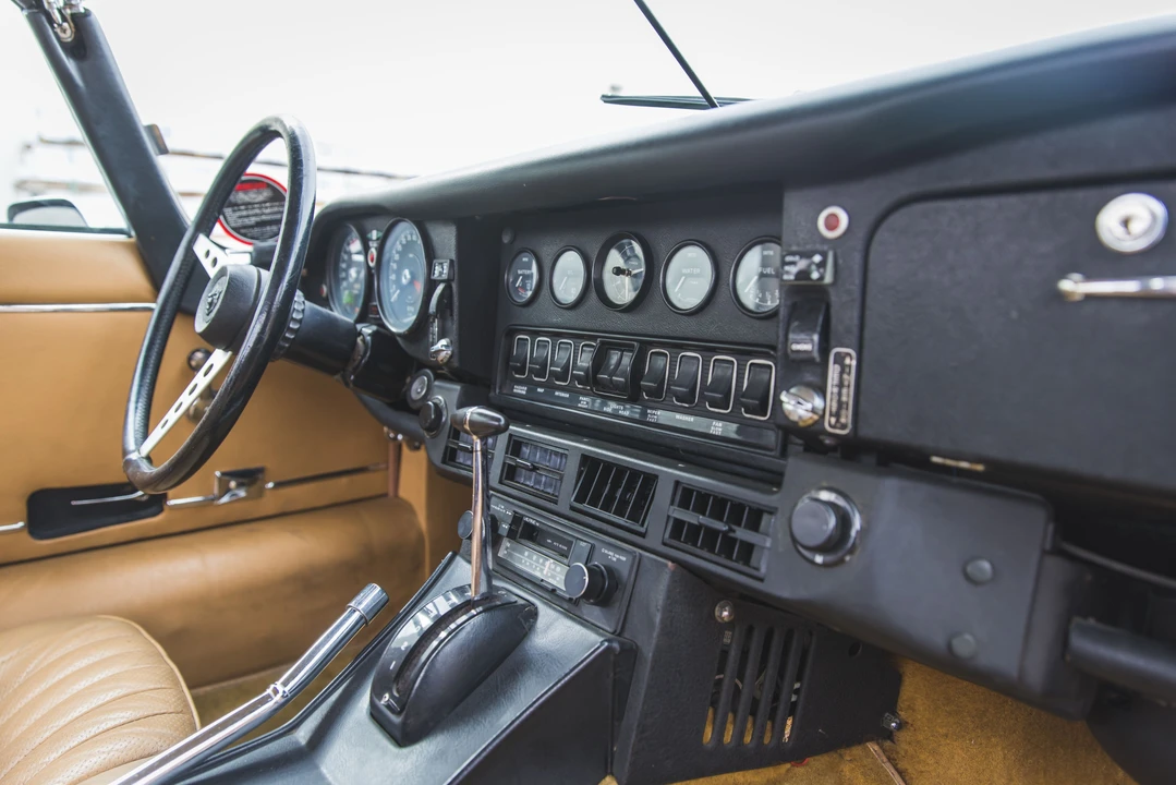 1974 Jaguar E-Type Series 3 V12 - Image 15 of 31