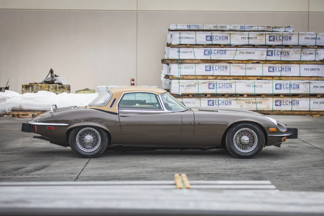 1974 Jaguar E-Type Series 3 V12 - Image 4 of 31