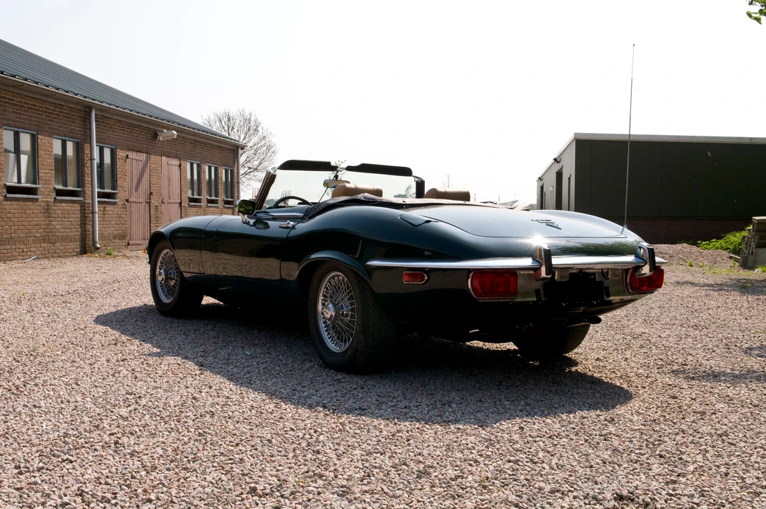 1974 Jaguar E-Type Series 3 V12 - Image 5 of 6