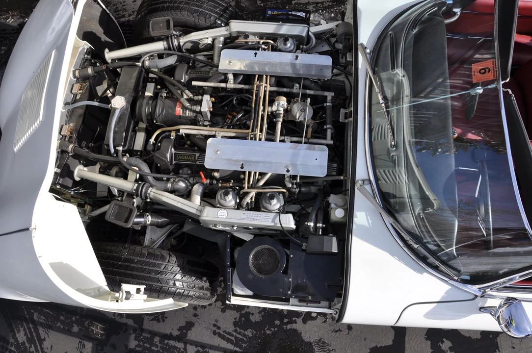 1974 Jaguar E-Type Series 3 V12 - Image 30 of 31