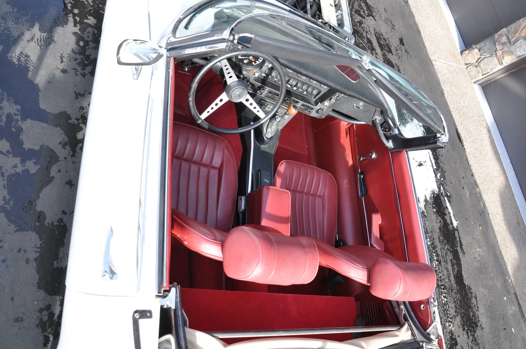 1974 Jaguar E-Type Series 3 V12 - Image 27 of 31