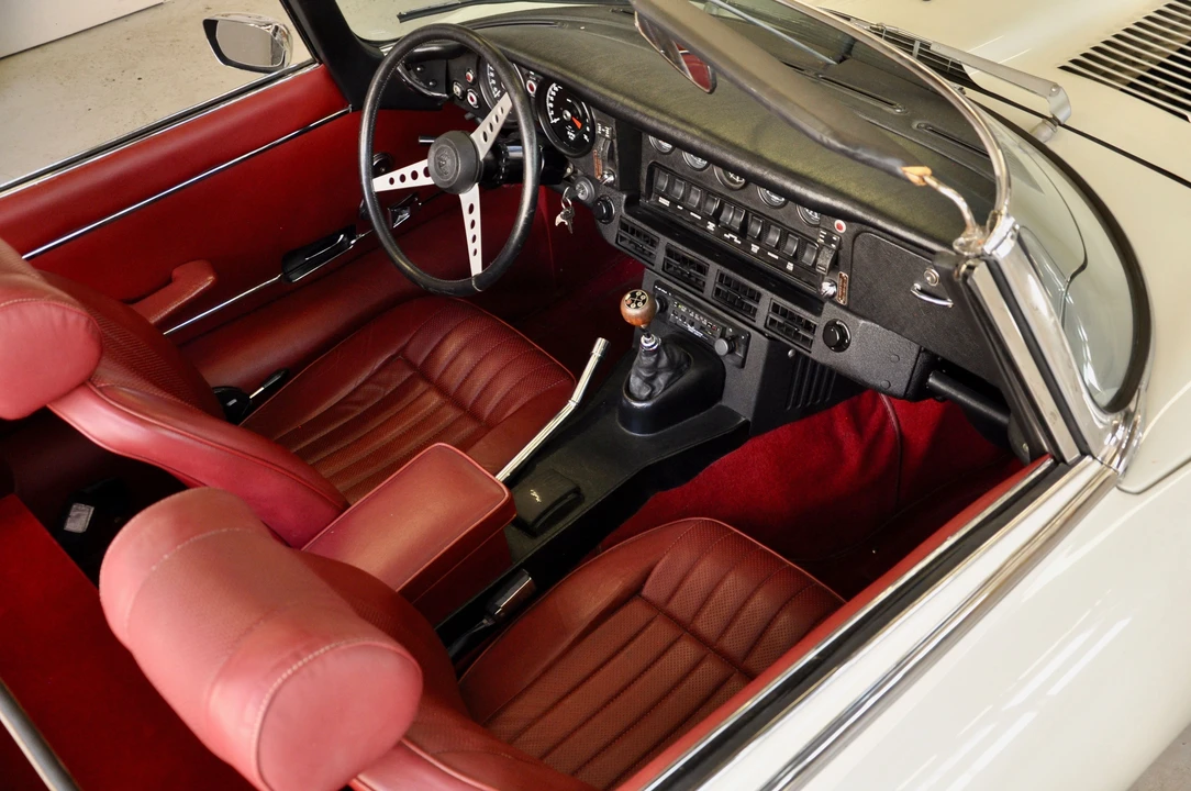 1974 Jaguar E-Type Series 3 V12 - Image 10 of 31