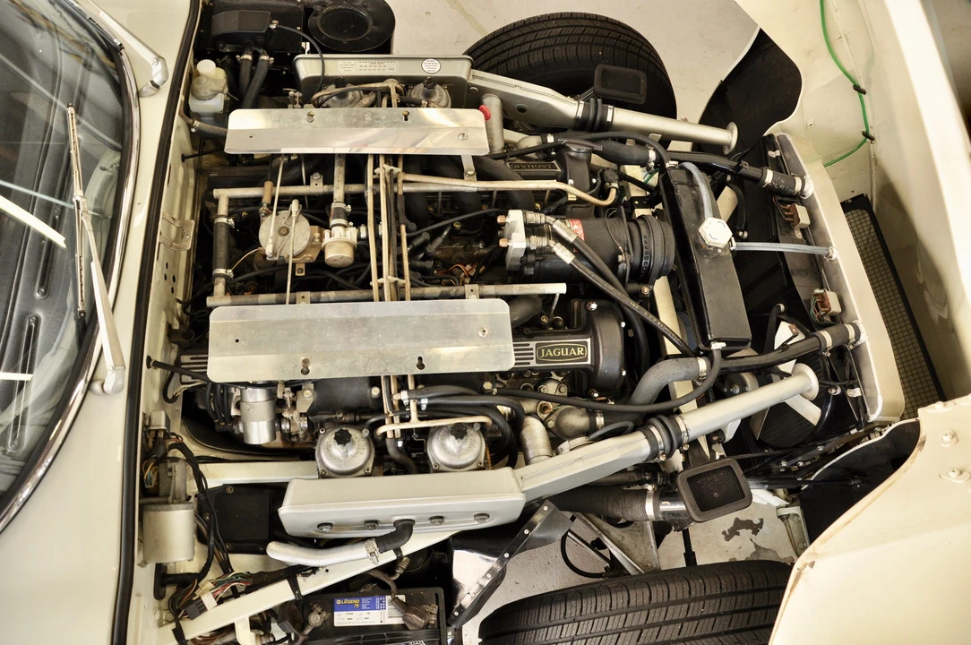 1974 Jaguar E-Type Series 3 V12 - Image 12 of 31