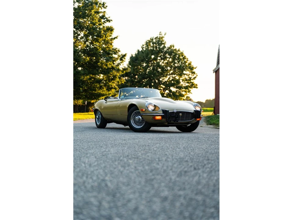 1974 Jaguar E-Type Series 3 V12 - Image 3 of 31