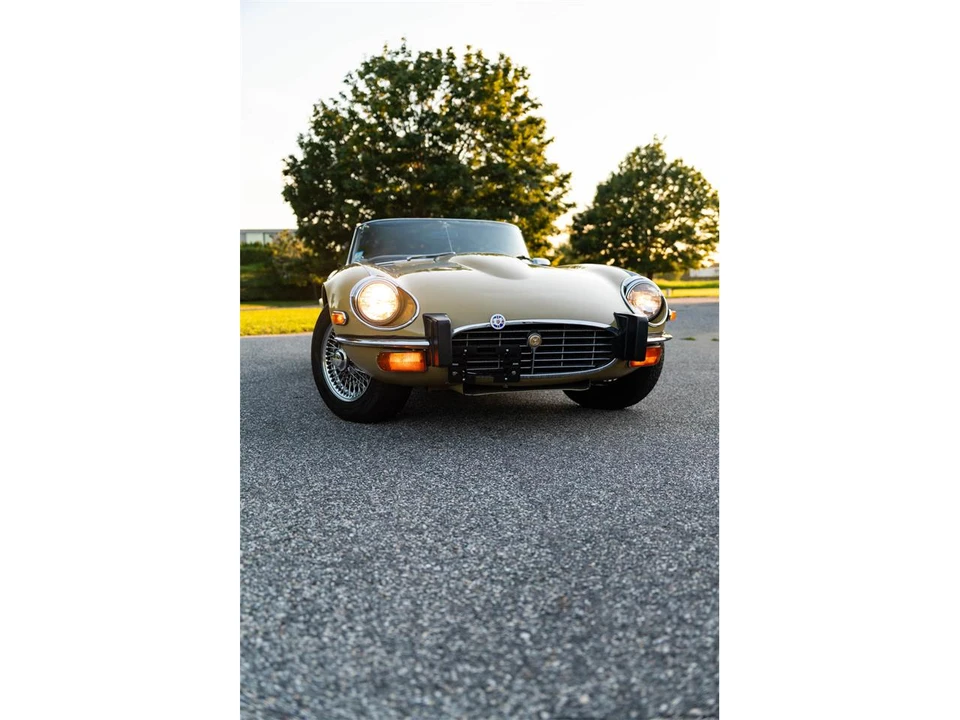 1974 Jaguar E-Type Series 3 V12 - Image 9 of 31
