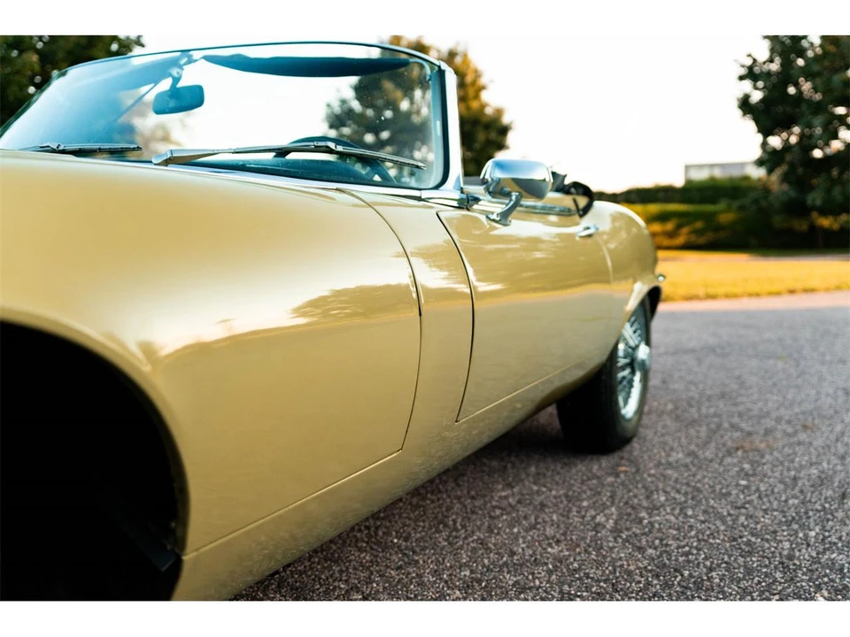 1974 Jaguar E-Type Series 3 V12 - Image 16 of 31