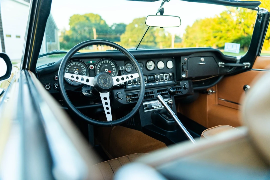 1974 Jaguar E-Type Series 3 V12 - Image 30 of 31