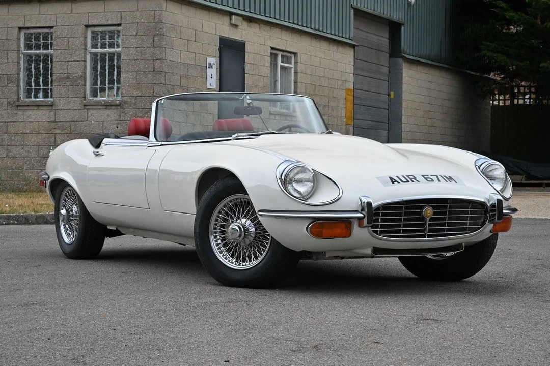 1974 Jaguar E-Type Series 3 V12 - Image 2 of 30
