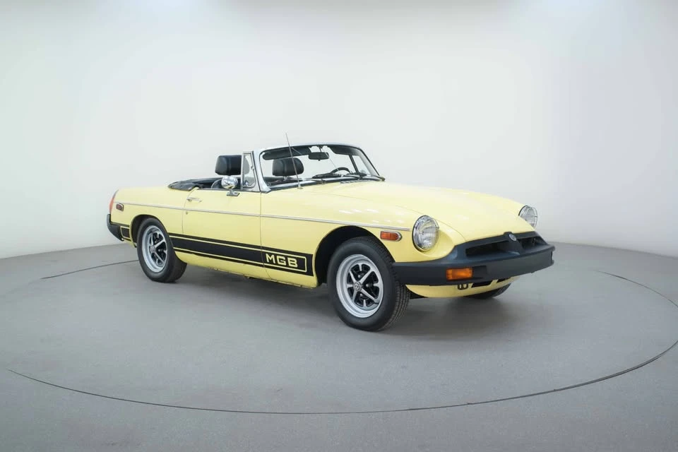 1974 Jaguar - Image 10 of 18