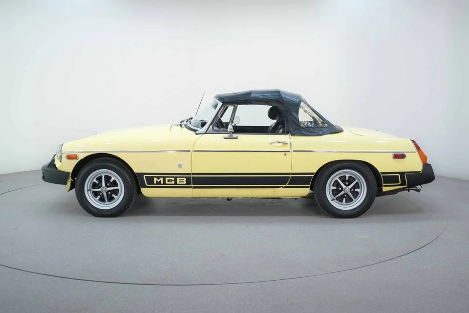 1974 Jaguar - Image 5 of 18