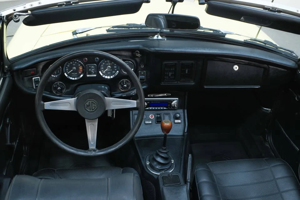 1974 Jaguar - Image 11 of 18