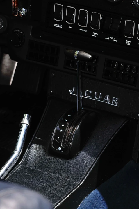 1974 Jaguar E-Type Series 3 V12 - Image 9 of 12