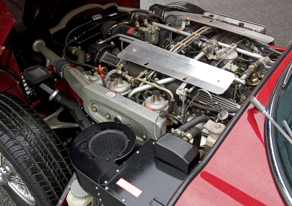 1974 Jaguar E-Type Series 3 V12 - Image 3 of 5