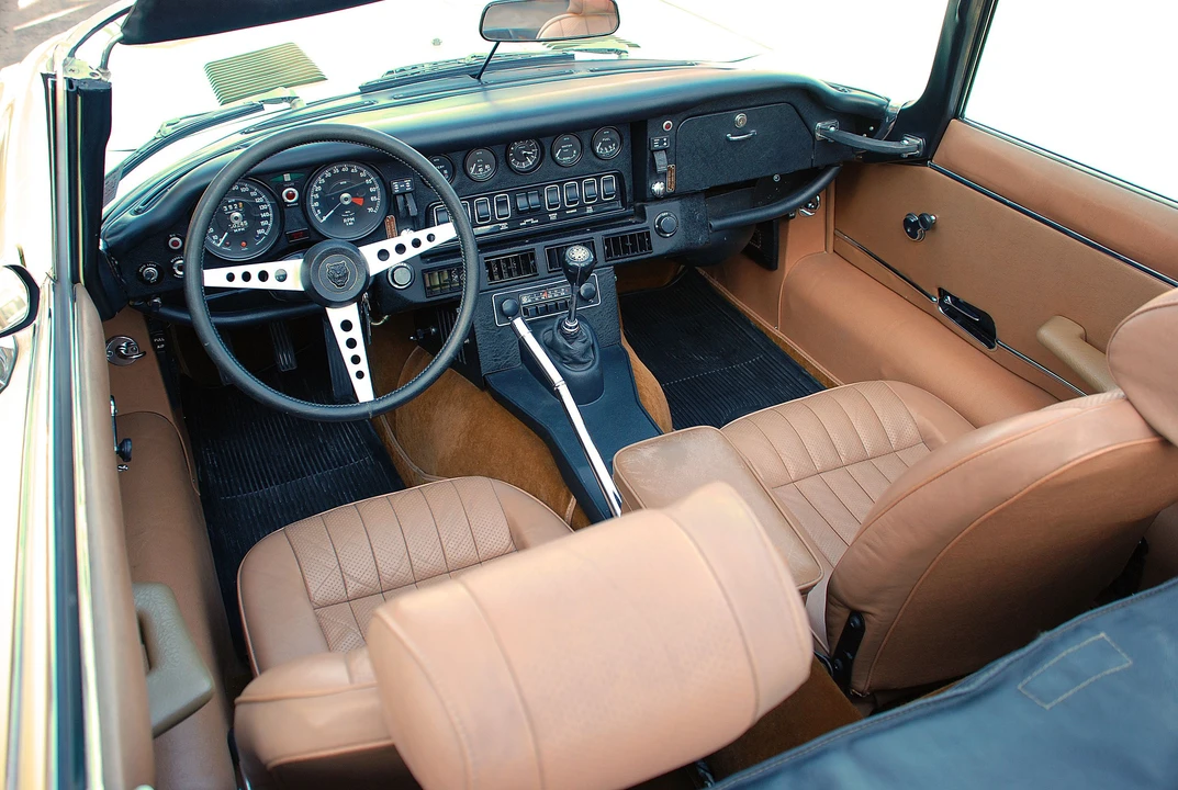 1974 Jaguar E-Type Series 3 V12 - Image 10 of 12