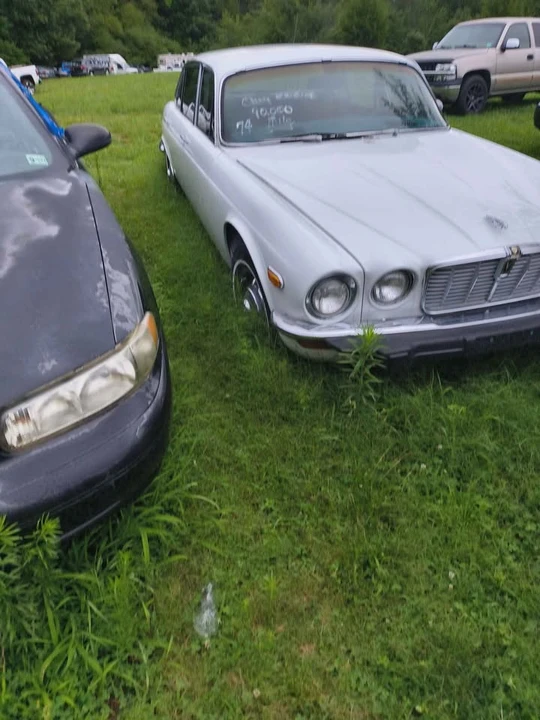 1974 Jaguar XJ Series 2 - Image 2 of 8
