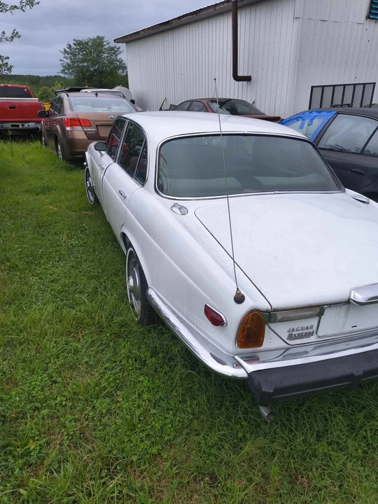 1974 Jaguar XJ Series 2 - Image 4 of 8