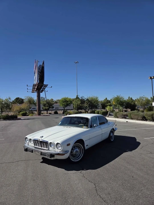 1974 Jaguar XJ Series 2 - Image 6 of 19