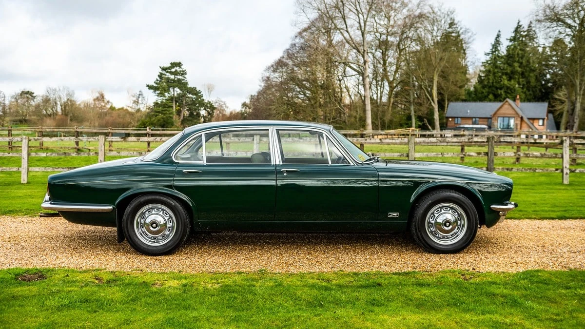 1974 Jaguar XJ Series 2 - Image 4 of 30