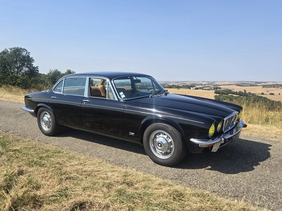 1974 Jaguar XJ Series 2 - Image 3 of 30