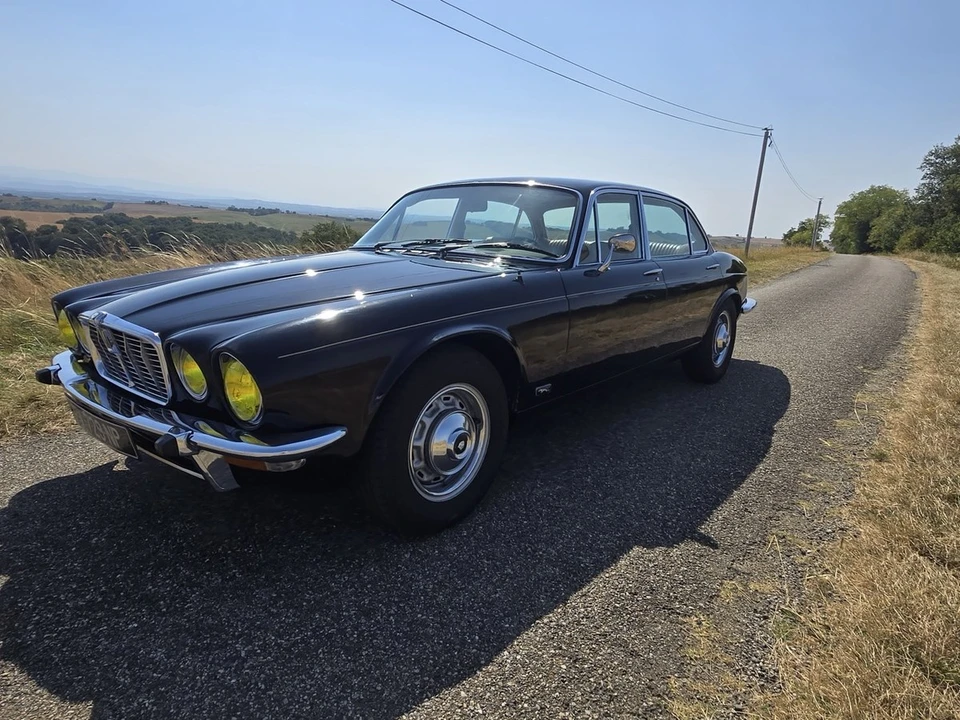 1974 Jaguar XJ Series 2 - Image 7 of 30