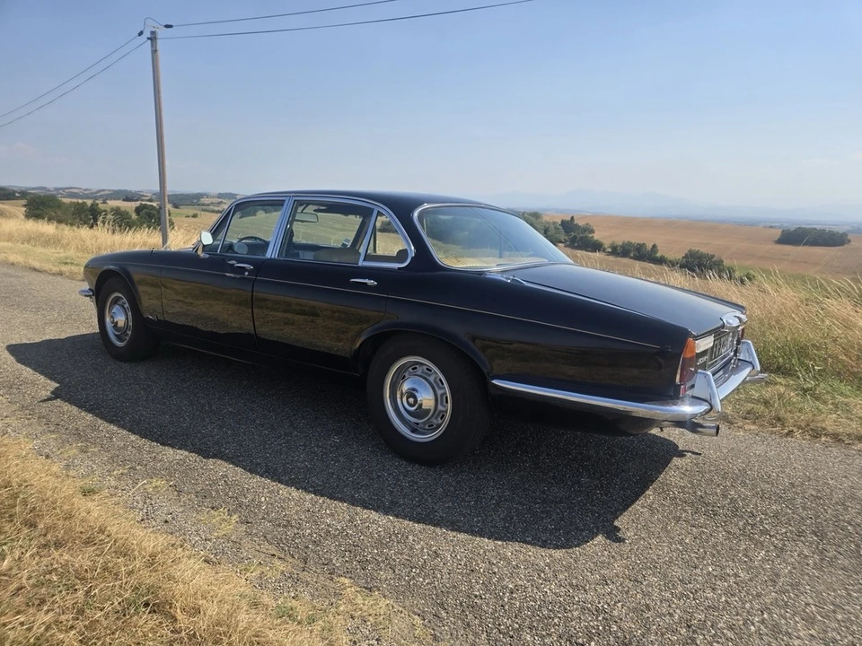 1974 Jaguar XJ Series 2 - Image 13 of 30